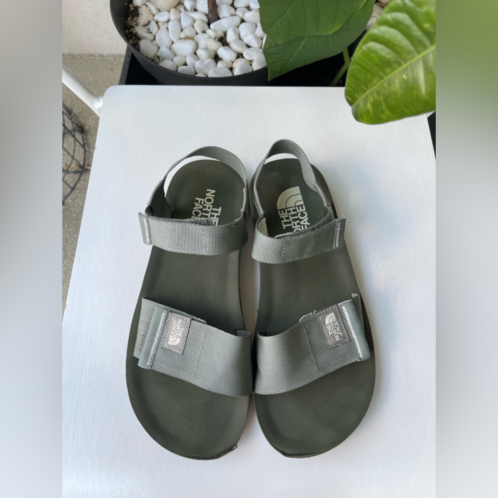 🌿 The North Face Sandals in Olive Green, US 10